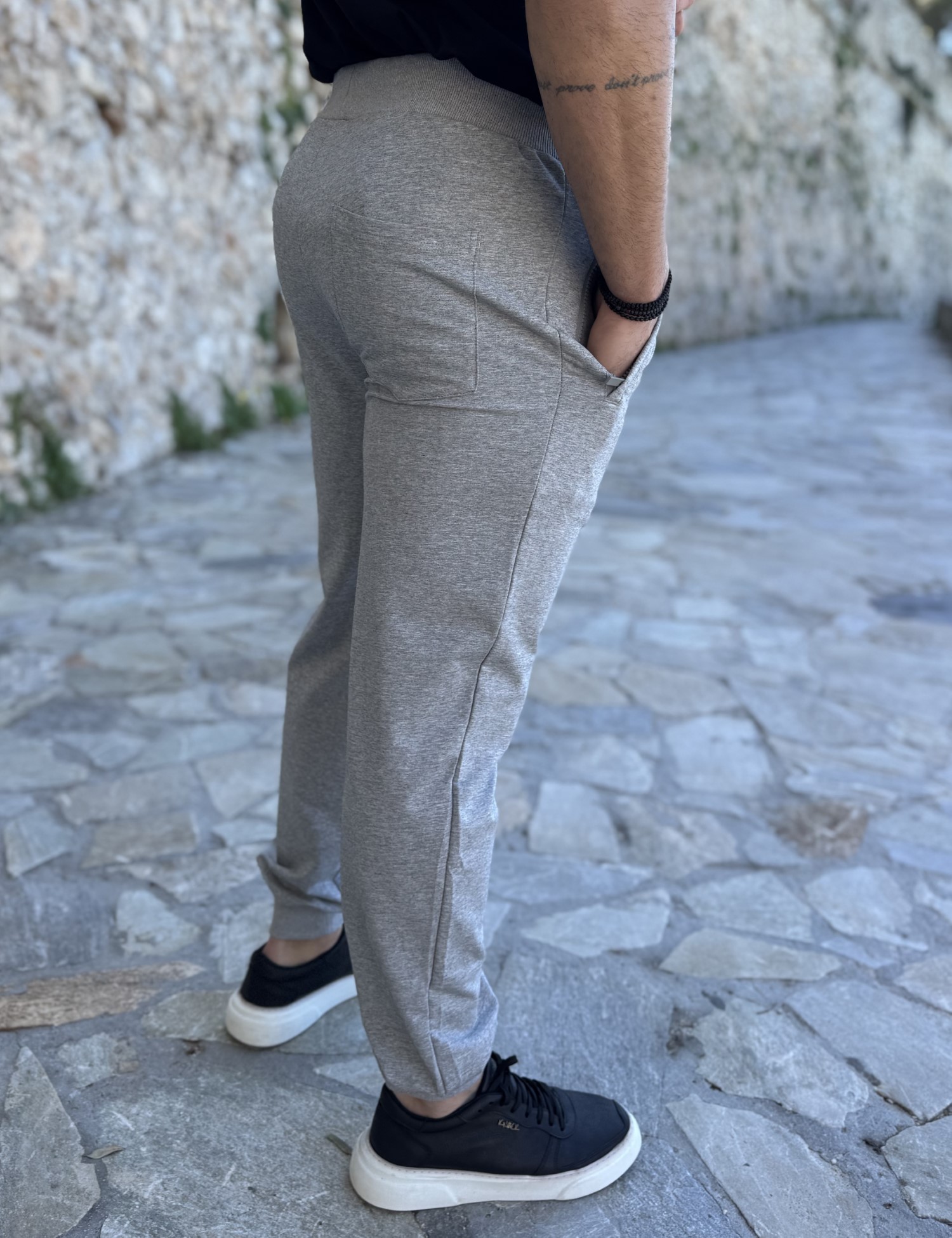 Ανδρική αθλητική γκρι φόρμα με λάστιχο 50123 φωτογραφία